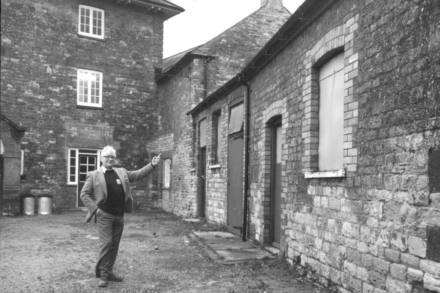 1977 - Eric Barrass at The Hunt House